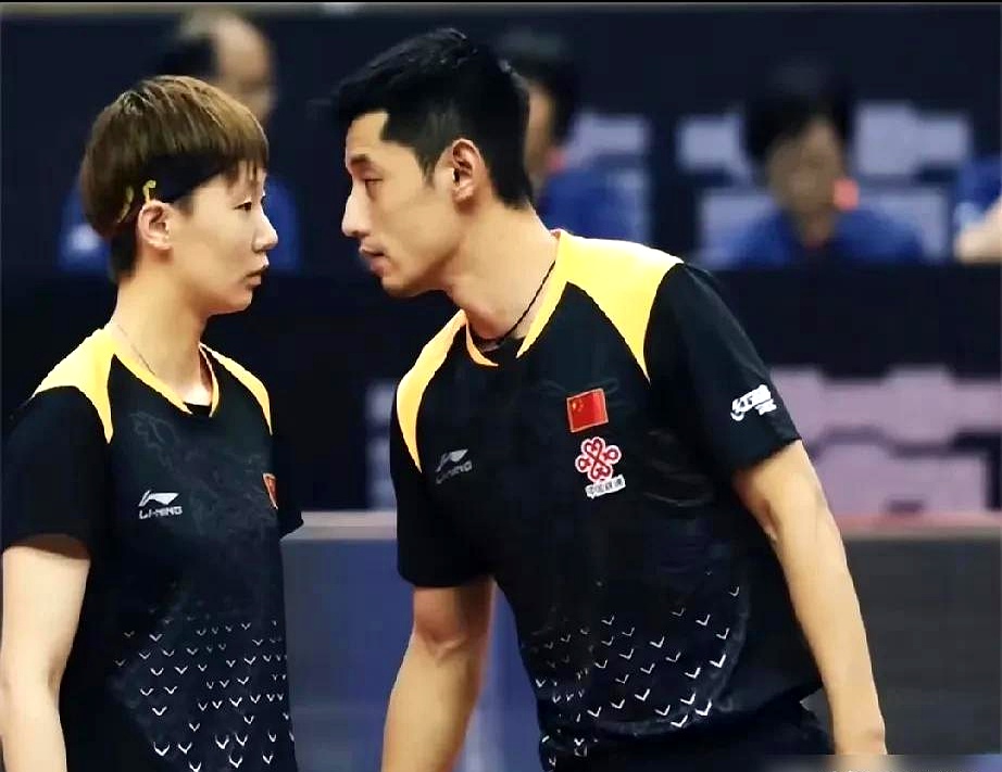 亚博体育-包含乒乓球夜战：北城天虎队淘汰对手吴越霹雳队，临门一脚致胜节奏掌控在手的词条