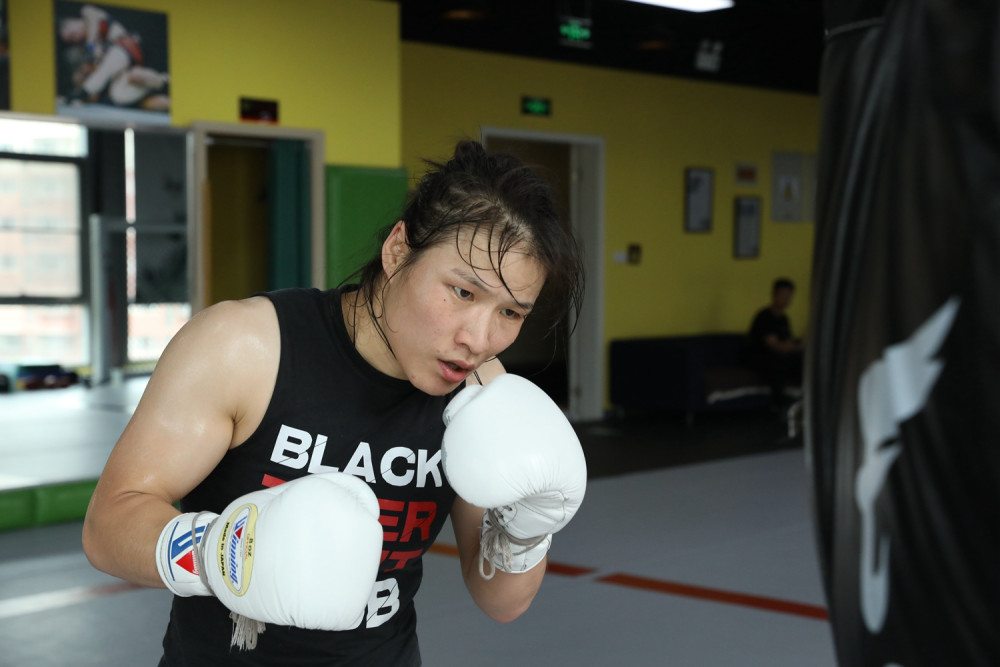 亚博-关于UFC夜战：辽东天虎队强势横扫祁连霹雳队，速度优势明显本土核心状态回升的信息