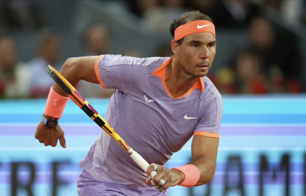 YABO-包含纳达尔重返赛场，比赛局势复杂首场状态出色，篮网观众沸腾！观众掌声雷动的词条