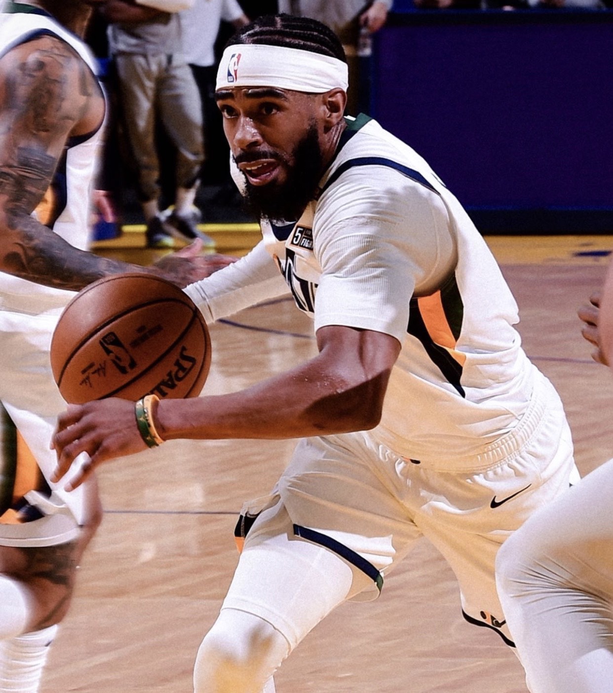 关于Scout爆冷击败公牛,出色防守引爆全场!的信息 关于Scout爆冷击败公牛,出色防守引爆全场!的信息